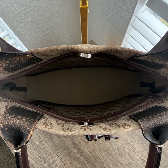 Dooney & Bourke Purse - Picture 6 of 7